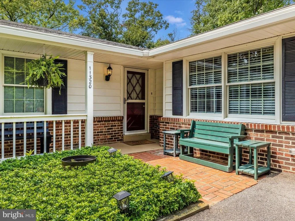 Photo of 11320 RAMBLING ROAD