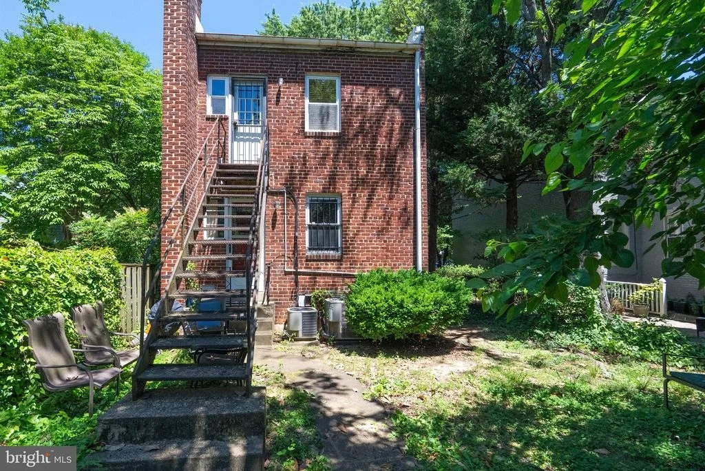 Photo of 609 INDEPENDENCE AVENUE SE