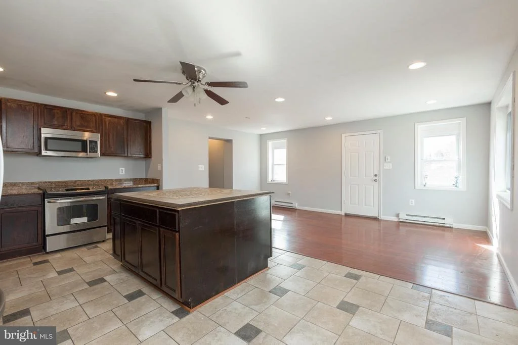 Photo of 5500 ADDISON ROAD