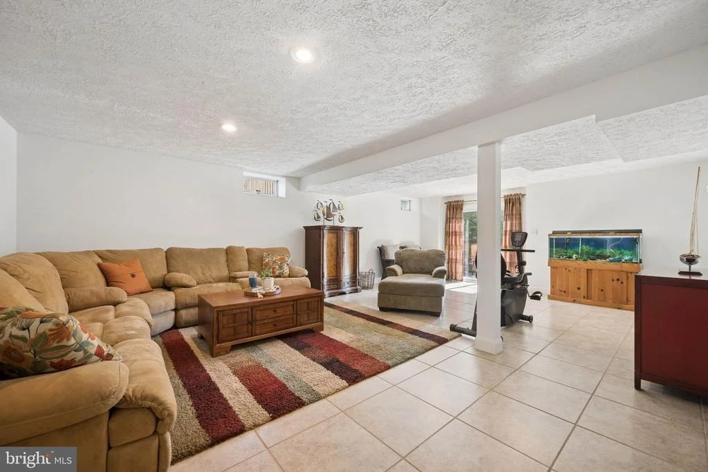 Photo of 6305 DERBY CIRCLE