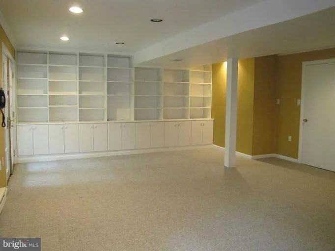 Photo of 6330 OLD CHESTERBROOK ROAD