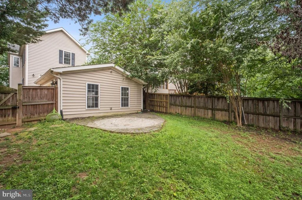 Photo of 10802 SECOND STREET