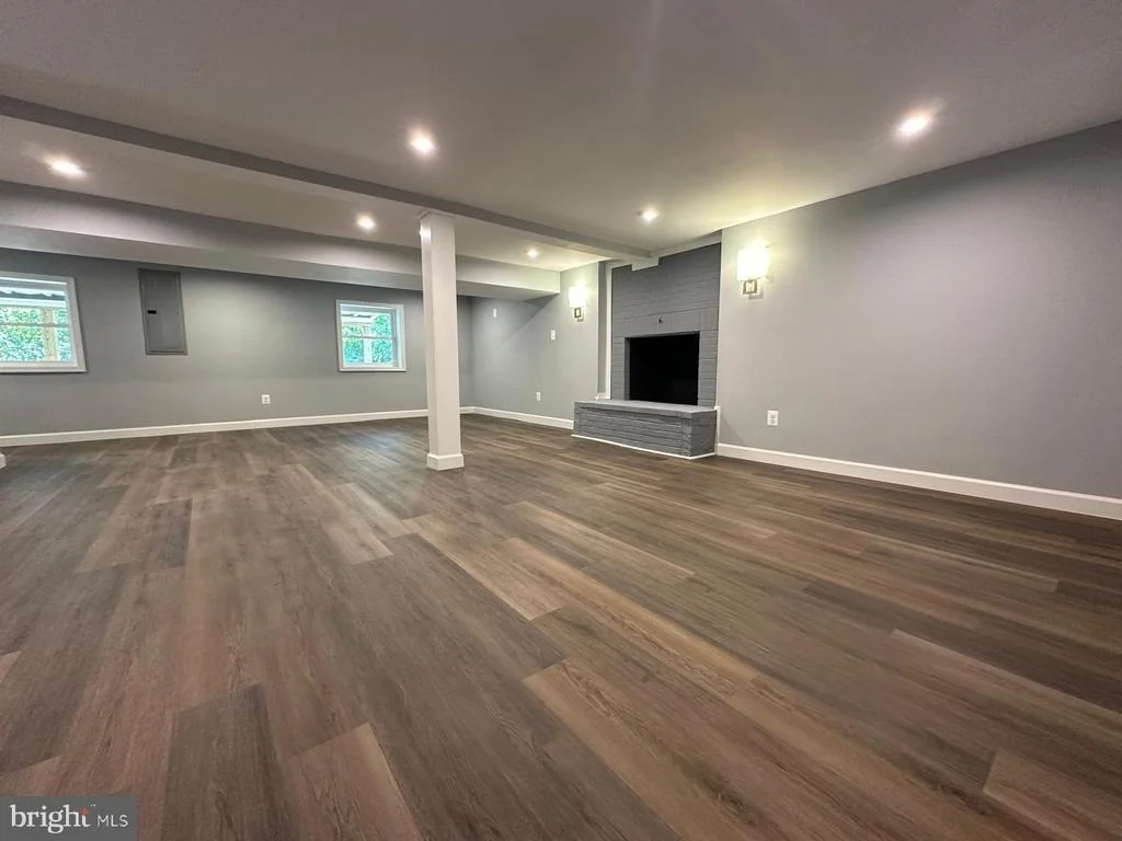 Photo of 2016 RIVERMONT DRIVE