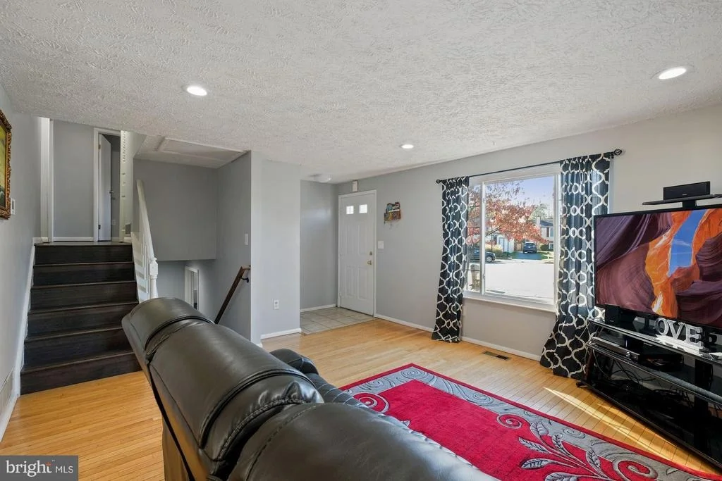 Photo of 6794 SINGLETREE COURT