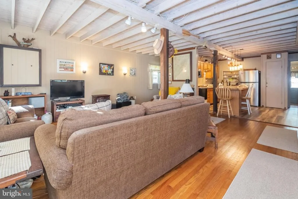 Photo of 245 OAK WAY ROAD