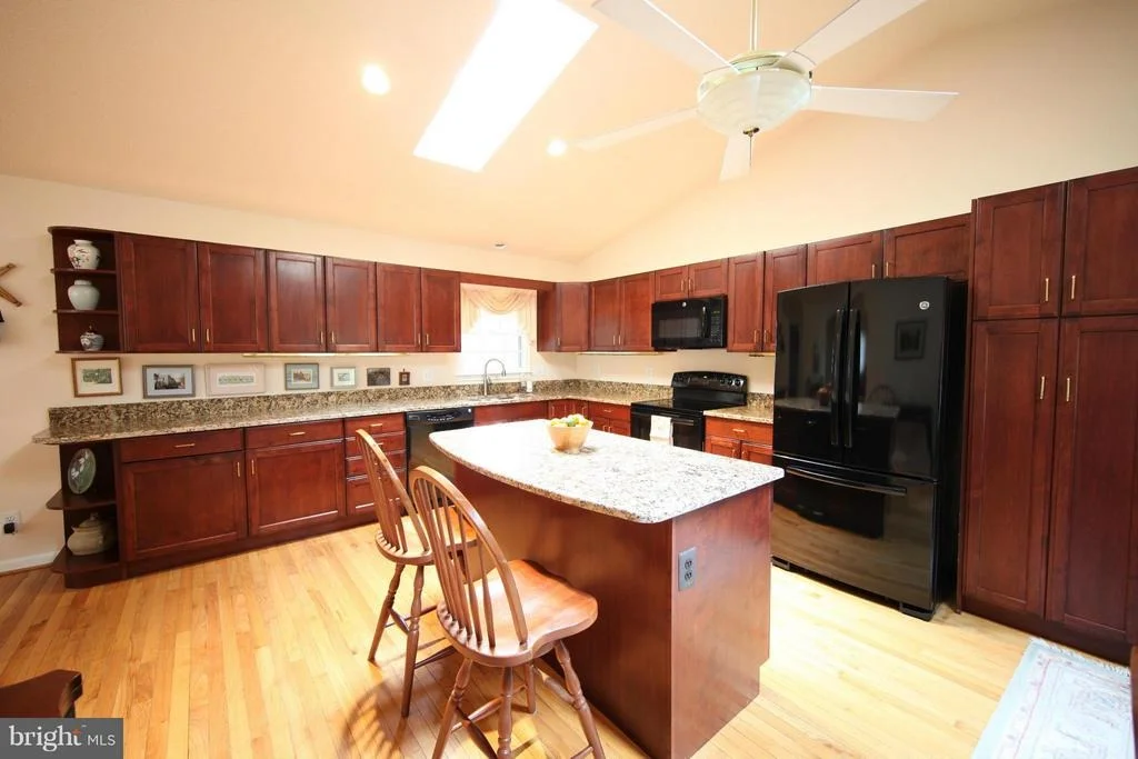 Photo of 14620 HONEYSUCKLE WAY