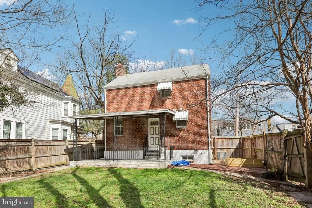 Photo of 3800 35TH STREET