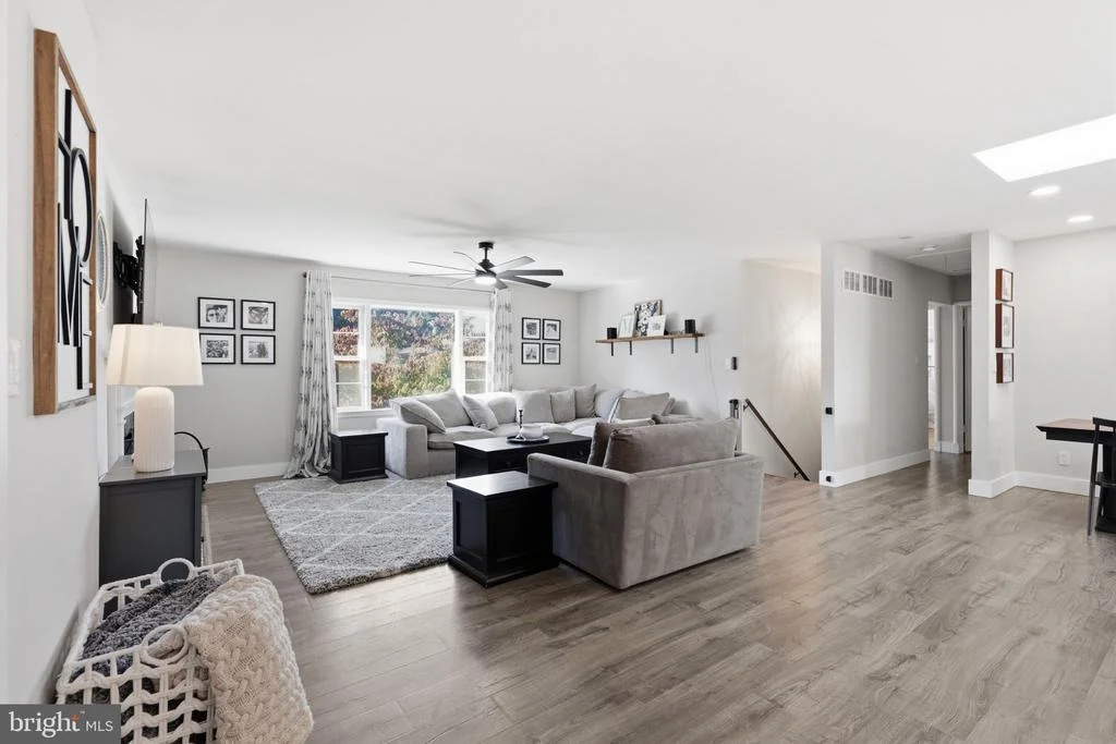 Photo of 6250 DIAMOND DRIVE