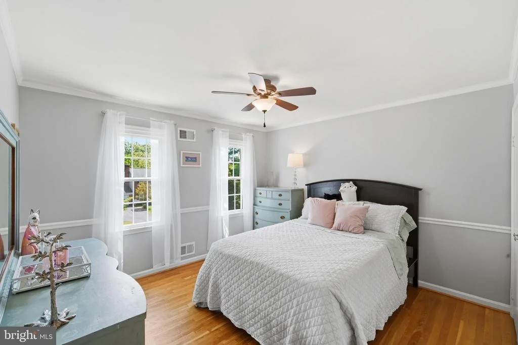Photo of 15108 CENTERGATE DRIVE
