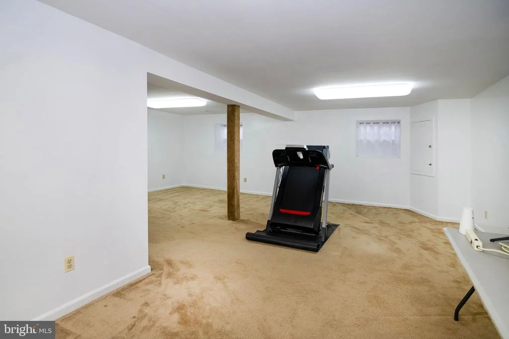 Photo of 18 ABERDEEN DRIVE