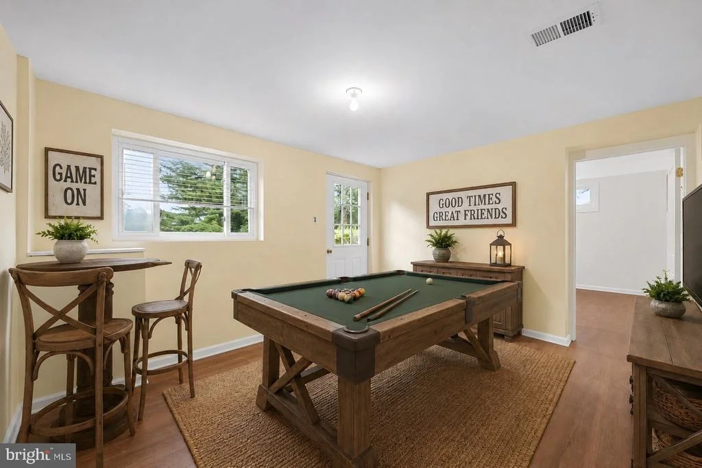 Photo of 8995 HAMBURG ROAD