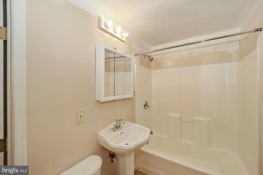 Photo of 4845 YOUNG ROAD