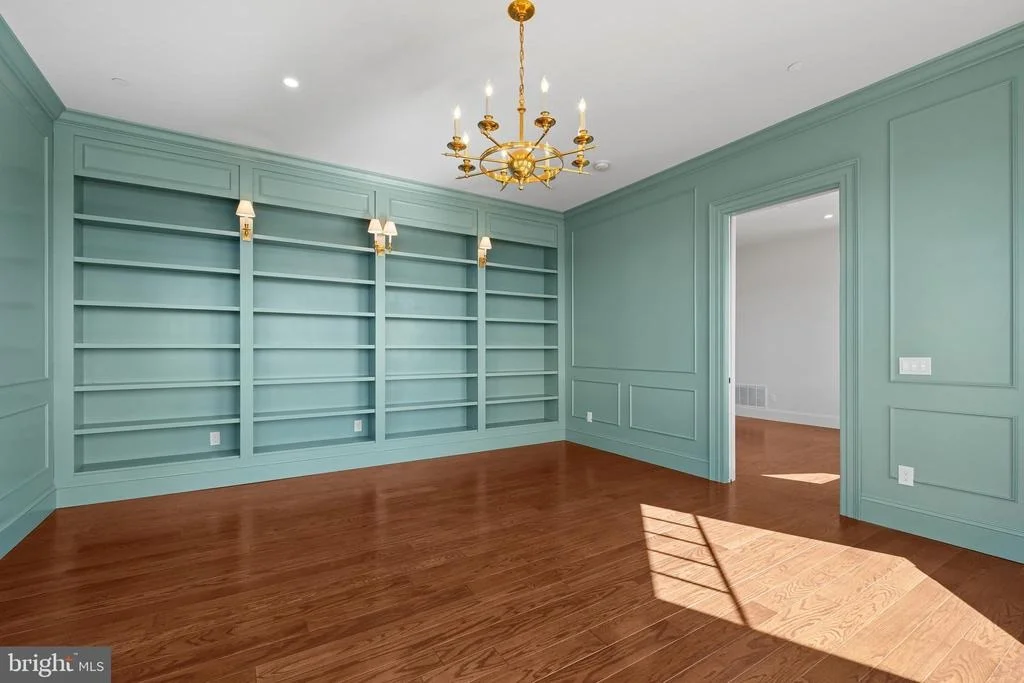 Photo of 1301 BROADVIEW DRIVE