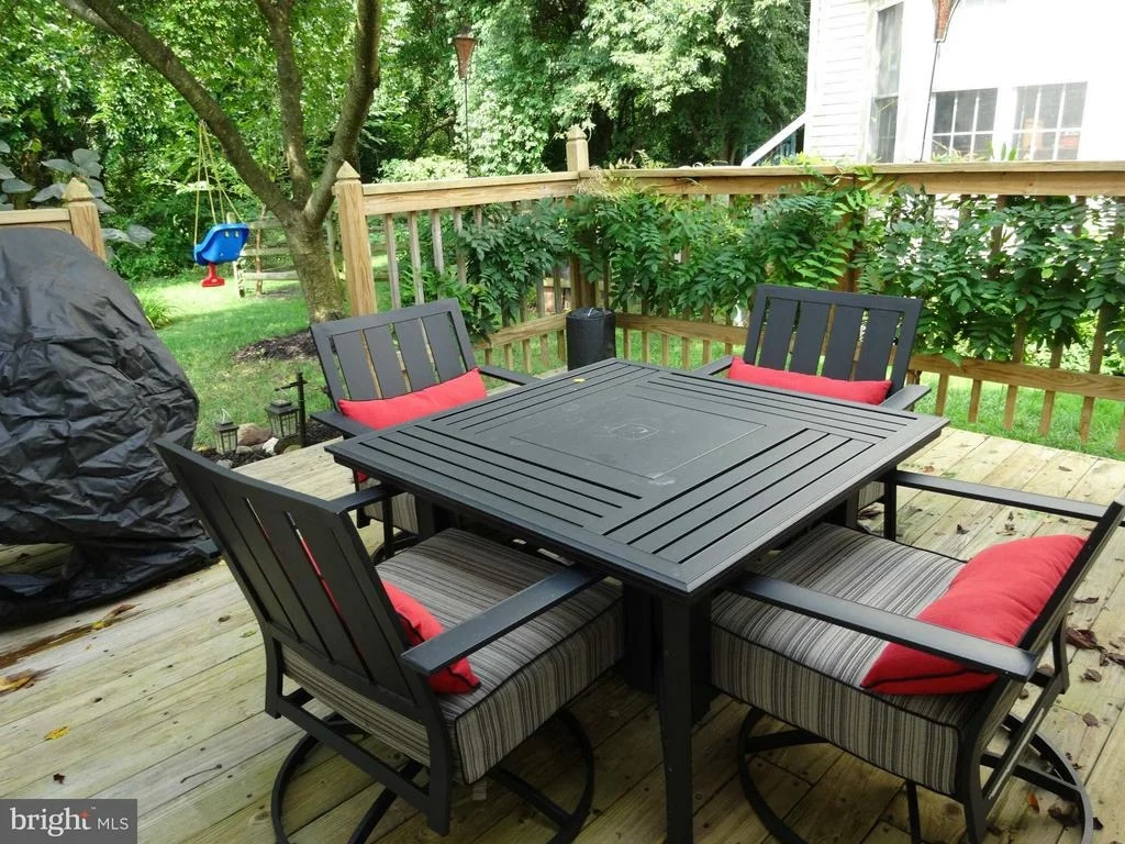 Photo of 1030 CHINABERRY DRIVE