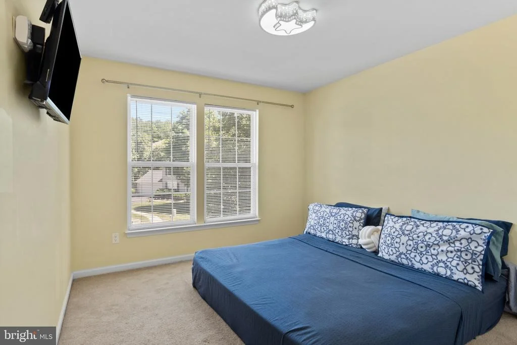Photo of 33 JADE DRIVE
