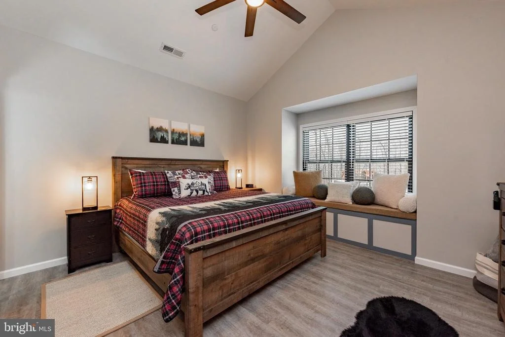 Photo of 220 BILTMORE VIEW