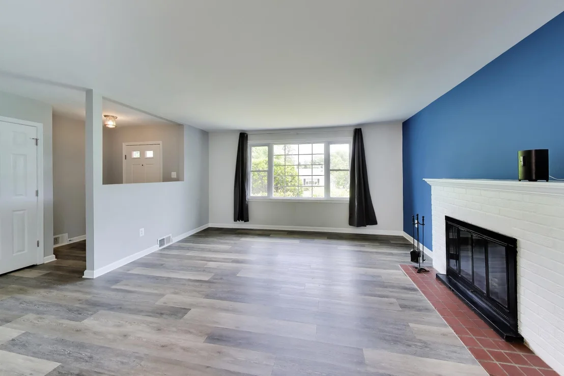 Photo of 5816 AMELIA STREET