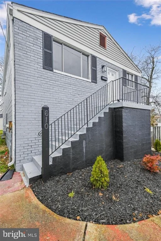 Photo of 610 IVYLEAF AVENUE