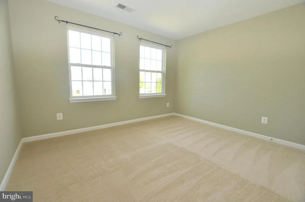 Photo of 11918 MOLLY PITCHER CIRCLE