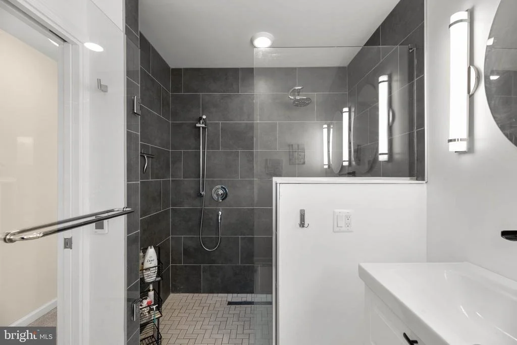 Photo of 3621 BAY DRIVE