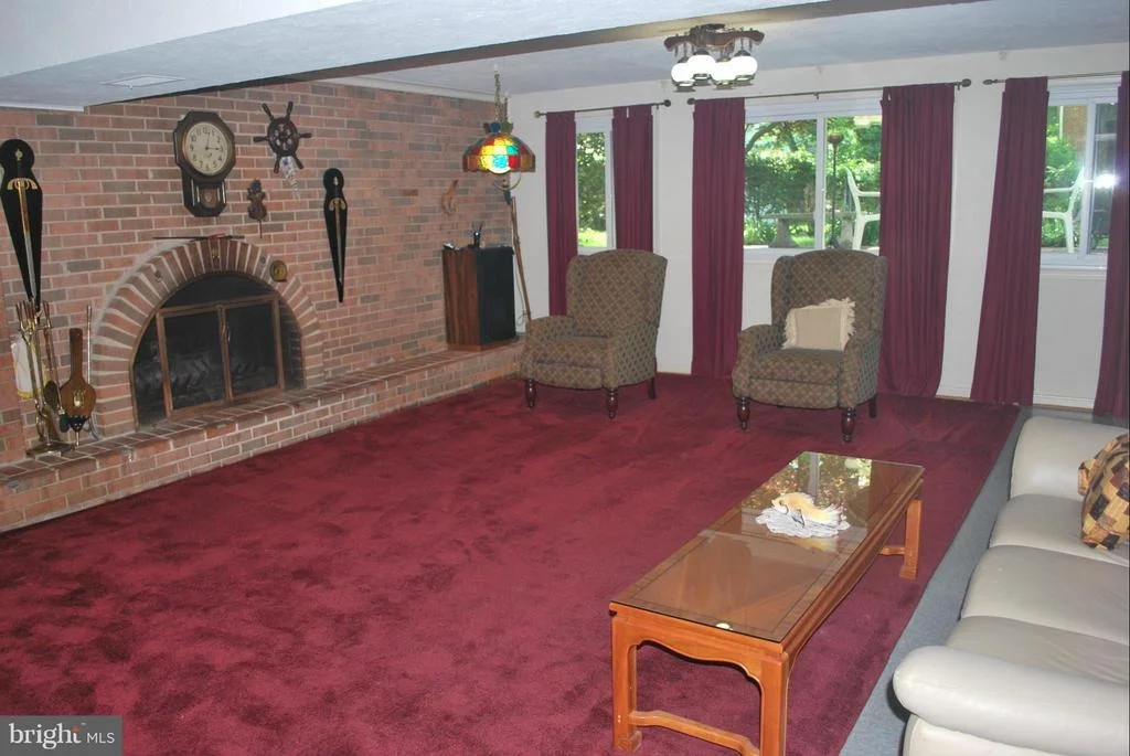 Photo of 914 CLINTWOOD DRIVE