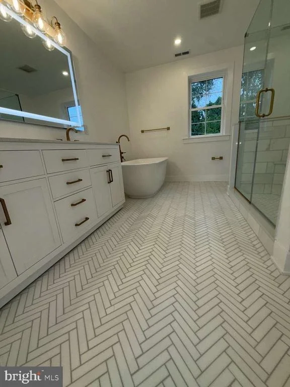 Photo of 104 PINE TREE ROAD