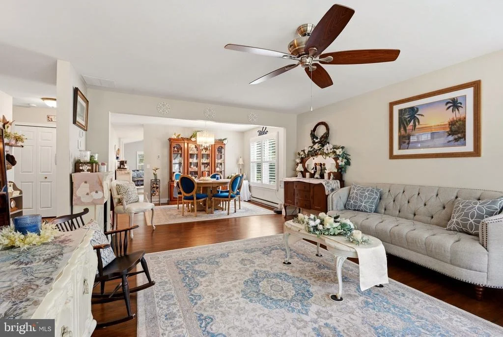 Photo of 18 BUCKINGHAM DRIVE