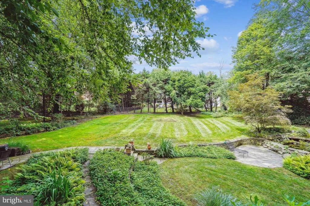 Photo of 7621 BURFORD DRIVE