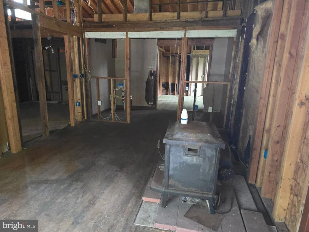 Photo of 9 MUNSON LANE