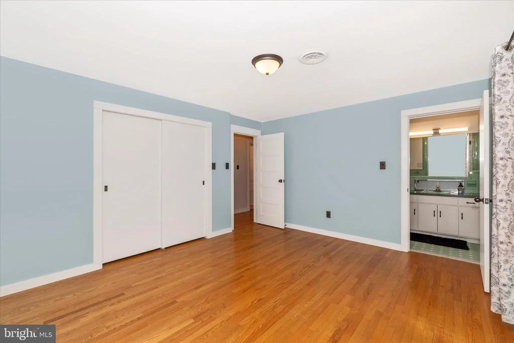 Photo of 215 BROAD STREET