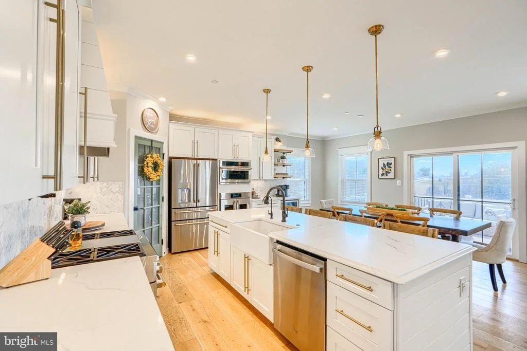 Photo of 2553 HANOVER PIKE