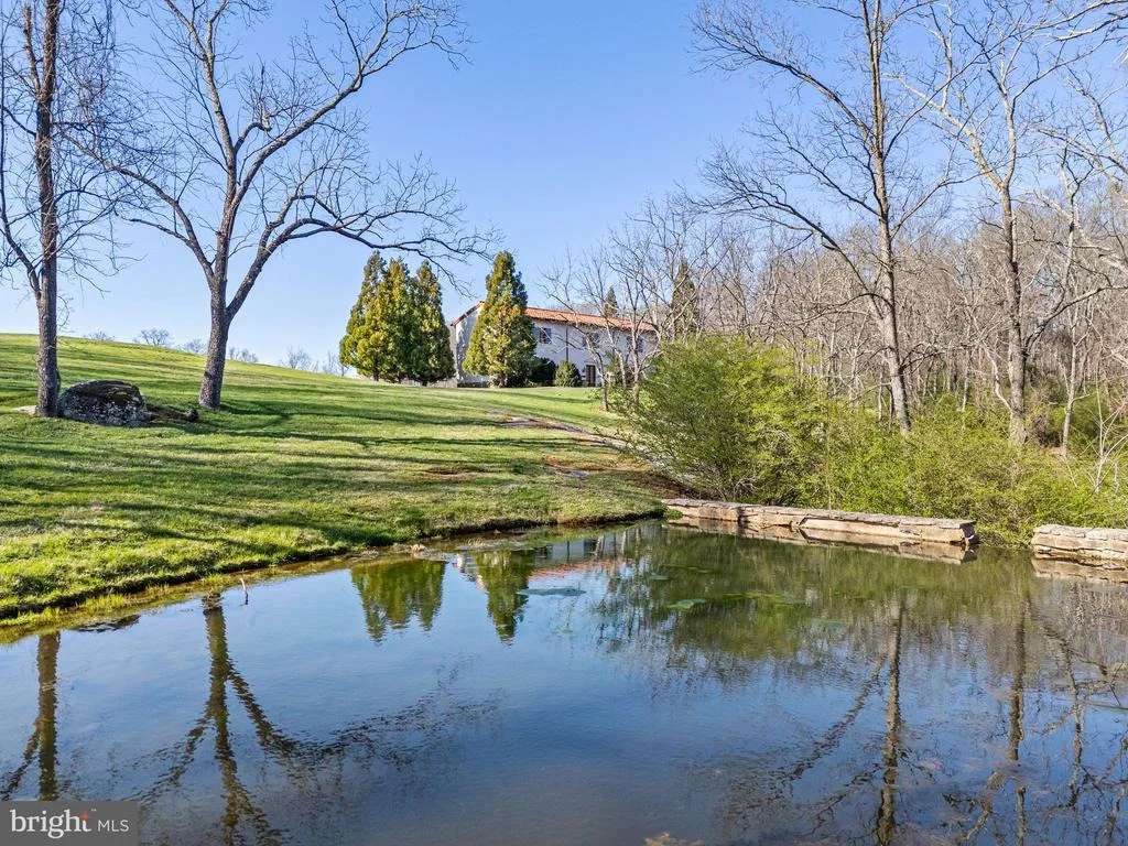 Photo of 2547 HALFWAY ROAD