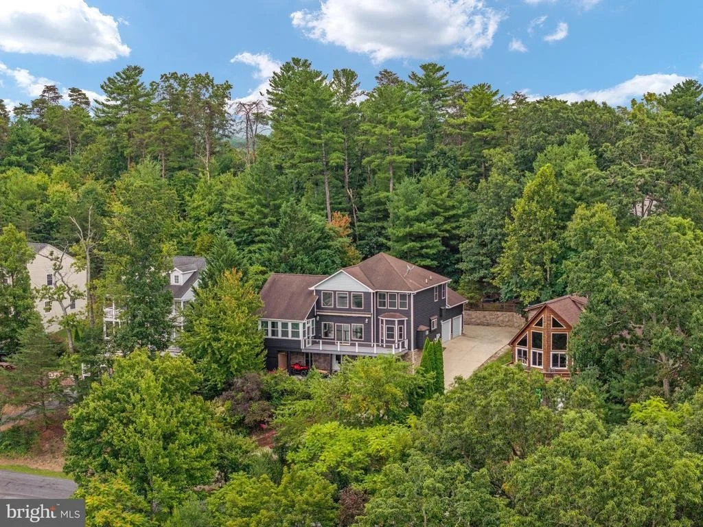 Photo of 111 WATERSIDE LANE