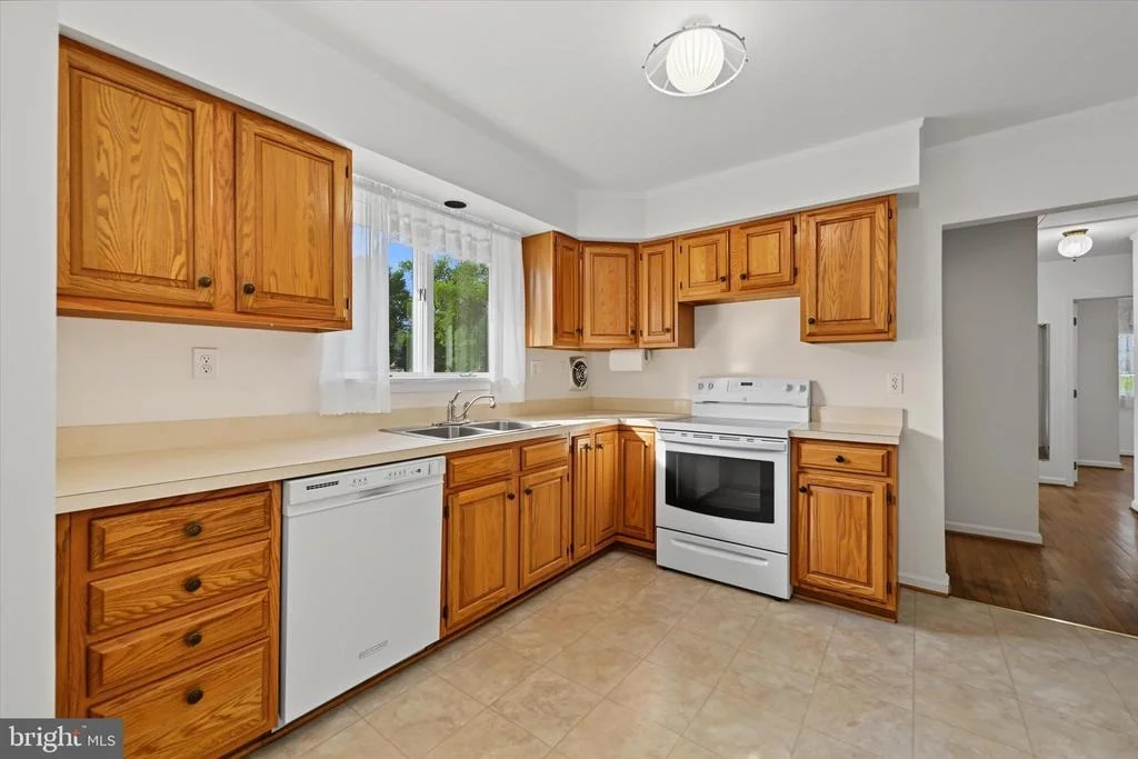 Photo of 9939 BIRD RIVER ROAD
