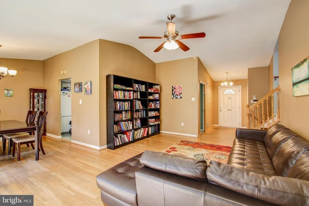 Photo of 906 LAMBERTON DRIVE