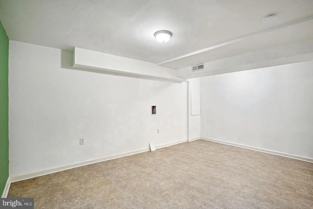 Photo of 6300 LONGFELLOW STREET