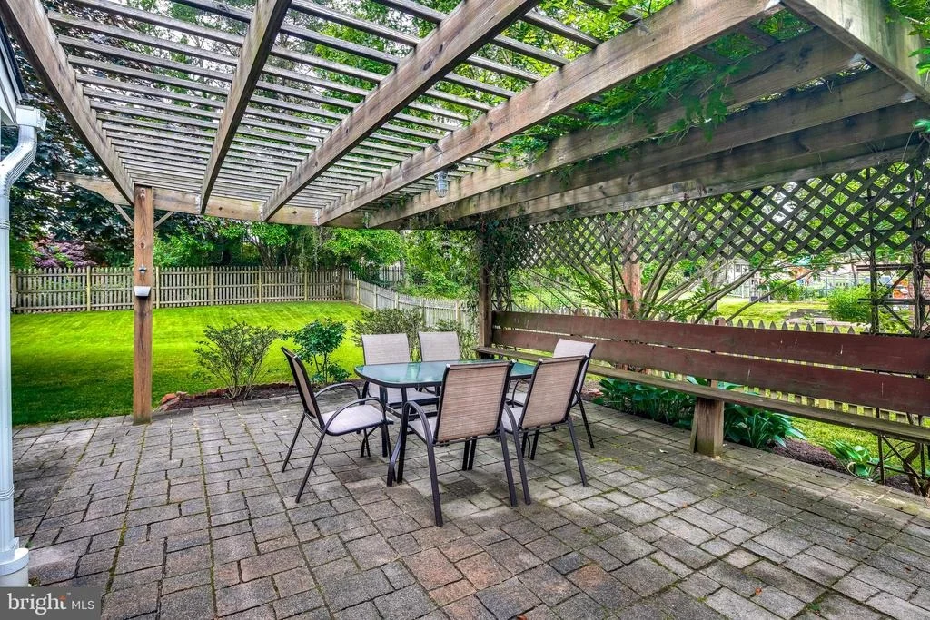 Photo of 10491 FAIR OAKS