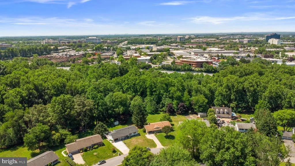 Photo of 9008 EDGEWOOD DRIVE