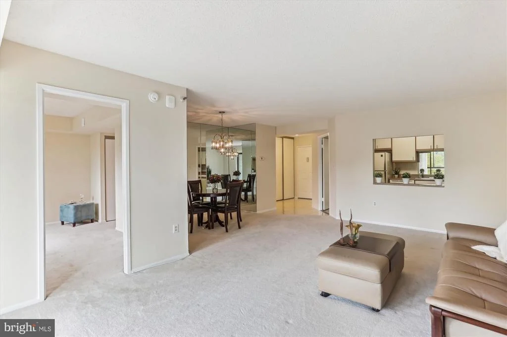 Photo of Unit 1424 at 15101 INTERLACHEN DRIVE