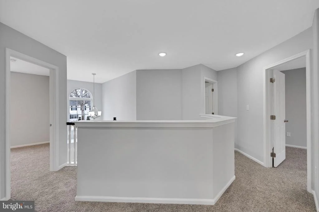 Photo of 319 W FOX TRAIL