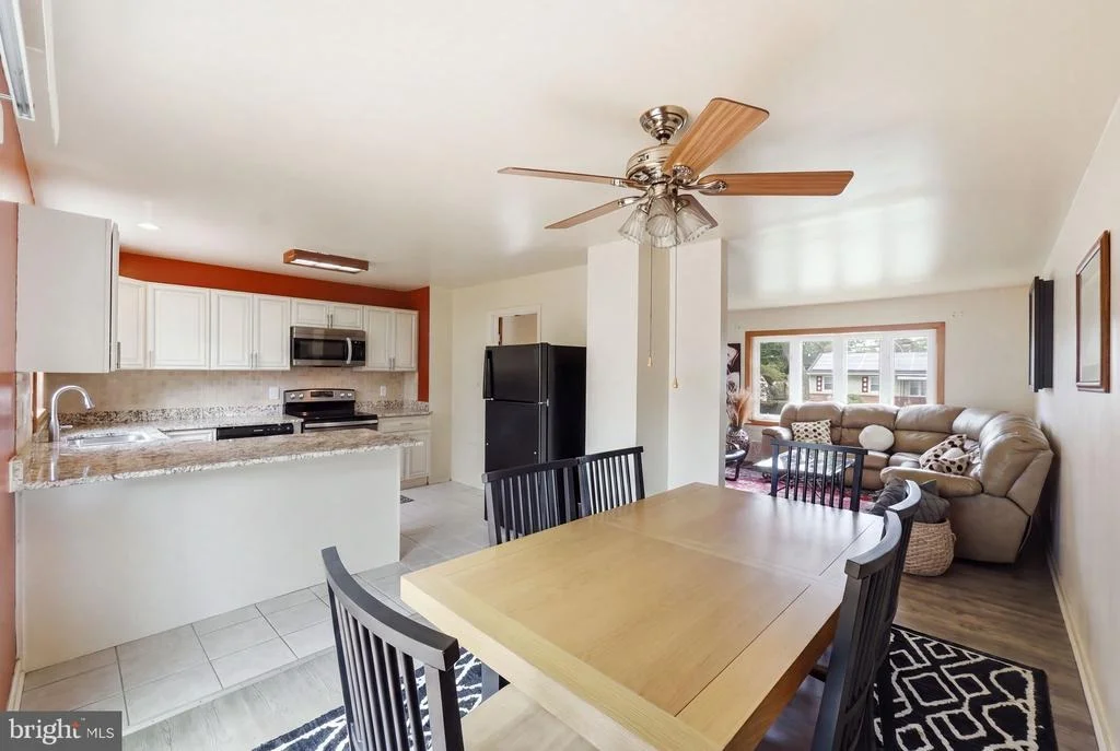 Photo of 7518 DOVER LANE