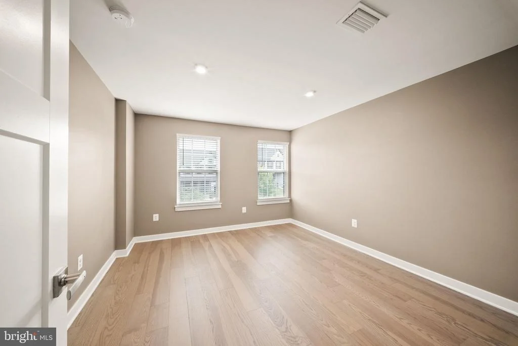Photo of 1008 HEADQUARTERS WAY