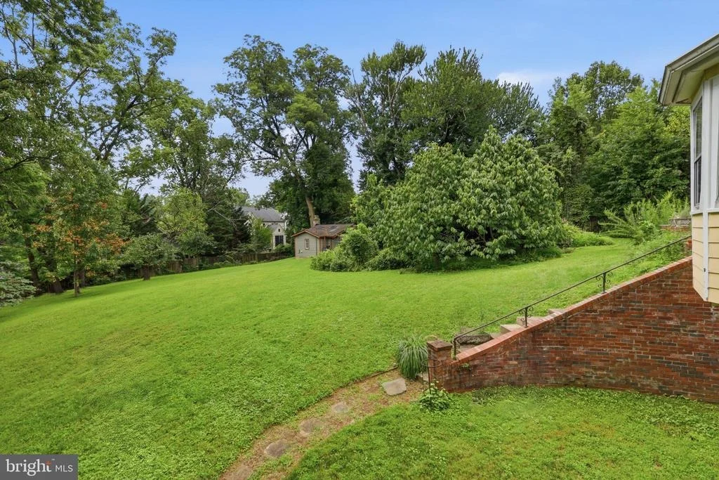 Photo of 1841 KIRBY ROAD