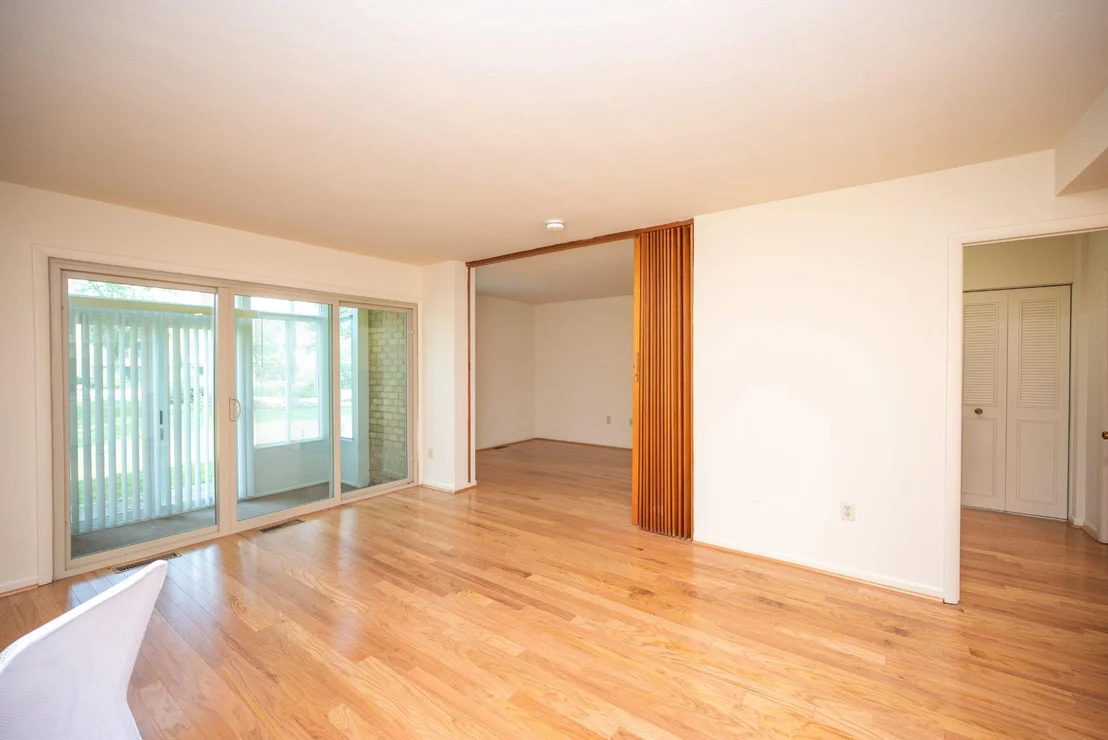 Photo of Unit 81F at 3632 GLENEAGLES DRIVE