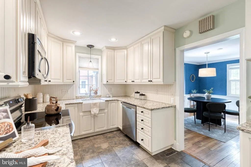 Photo of 336 BROADMOOR ROAD