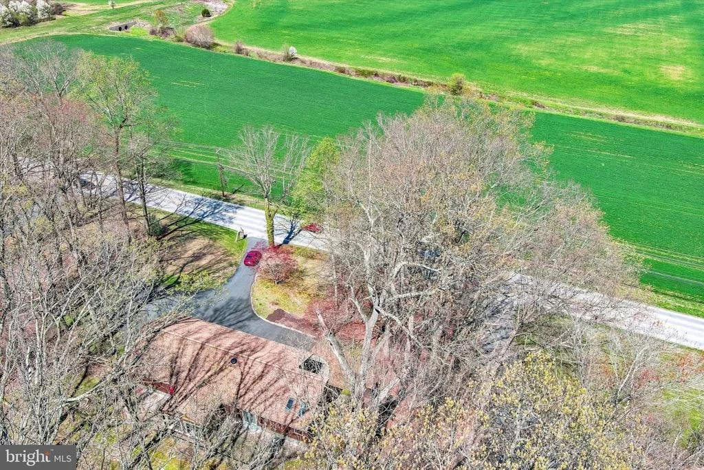 Photo of 5451 GLEN ARM ROAD