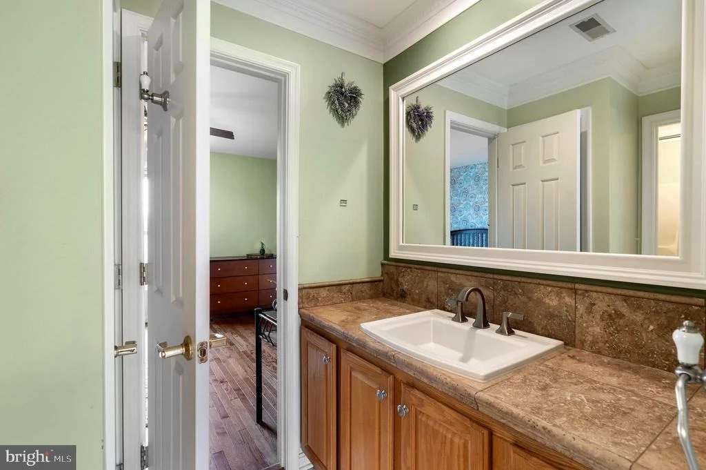 Photo of 955 STAYMAN DRIVE