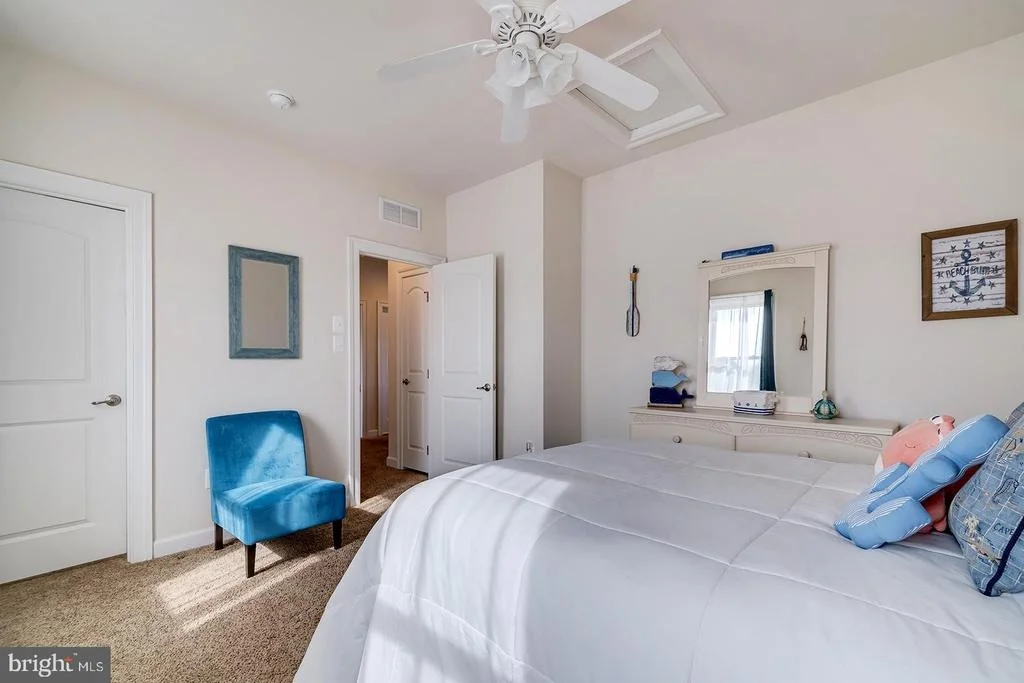 Photo of 38555 GOLDFINCH LANE