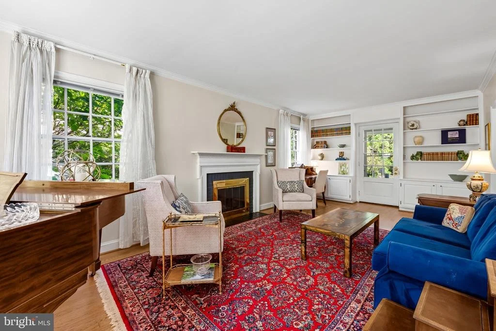 Photo of 330 BROADMOOR ROAD