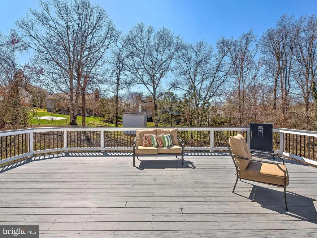 Photo of 6122 CLEMENTS LANE